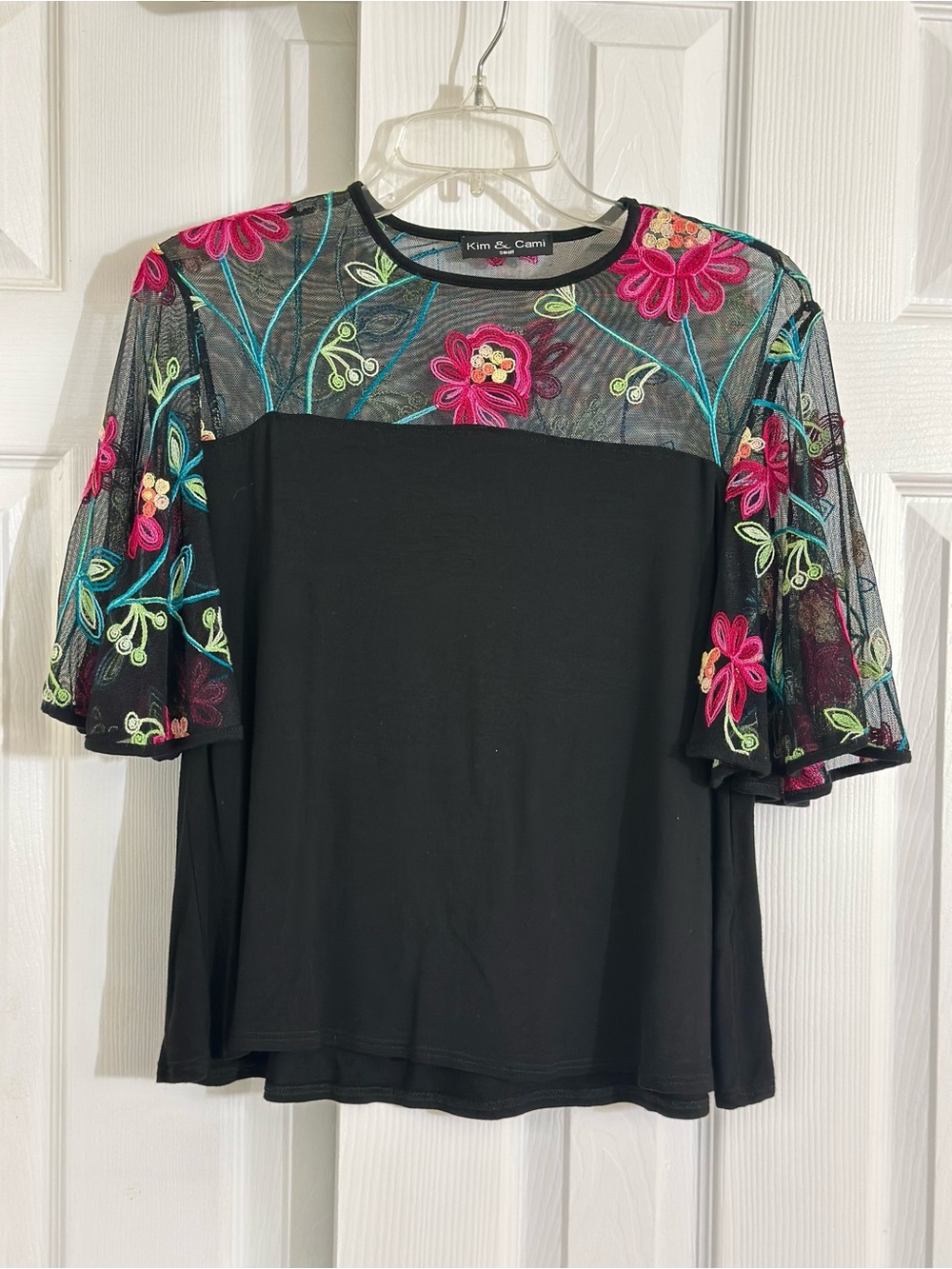 Kim & Cami Black Short-Sleeve Top with Pink Floral Embroidery